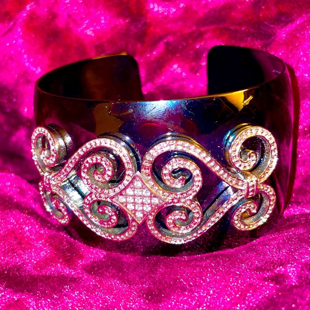 🖤✨Elegant Cuff Bracelet🖤✨